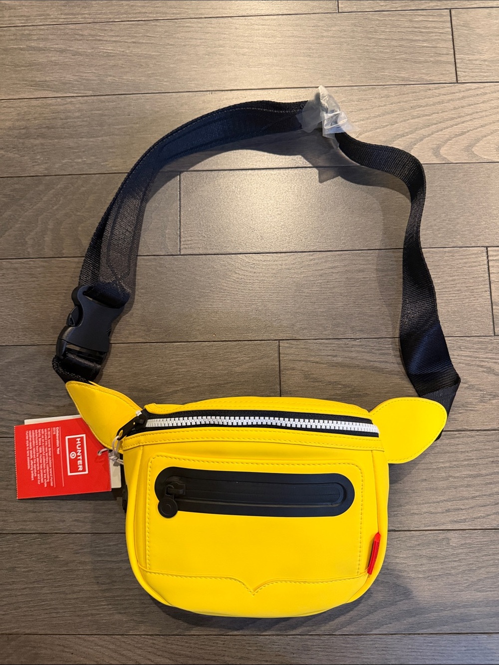 Hunter Yellow Belt Bag with Black Strap and Zip Details